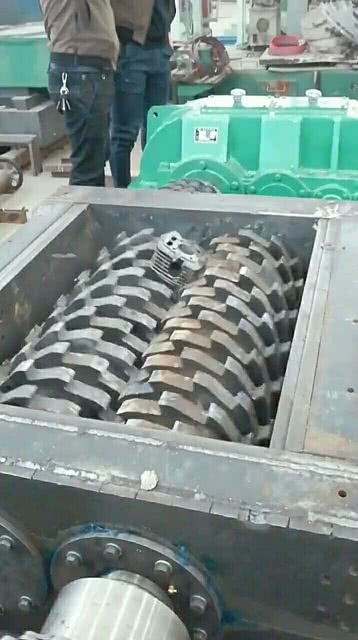 極為細膩的機械加工,清晰可見